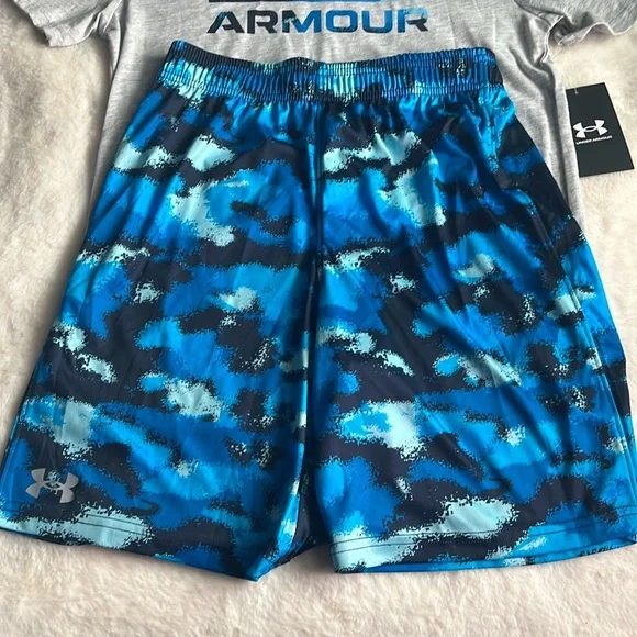 New Under Armour Outfit - Picture 3 of 4